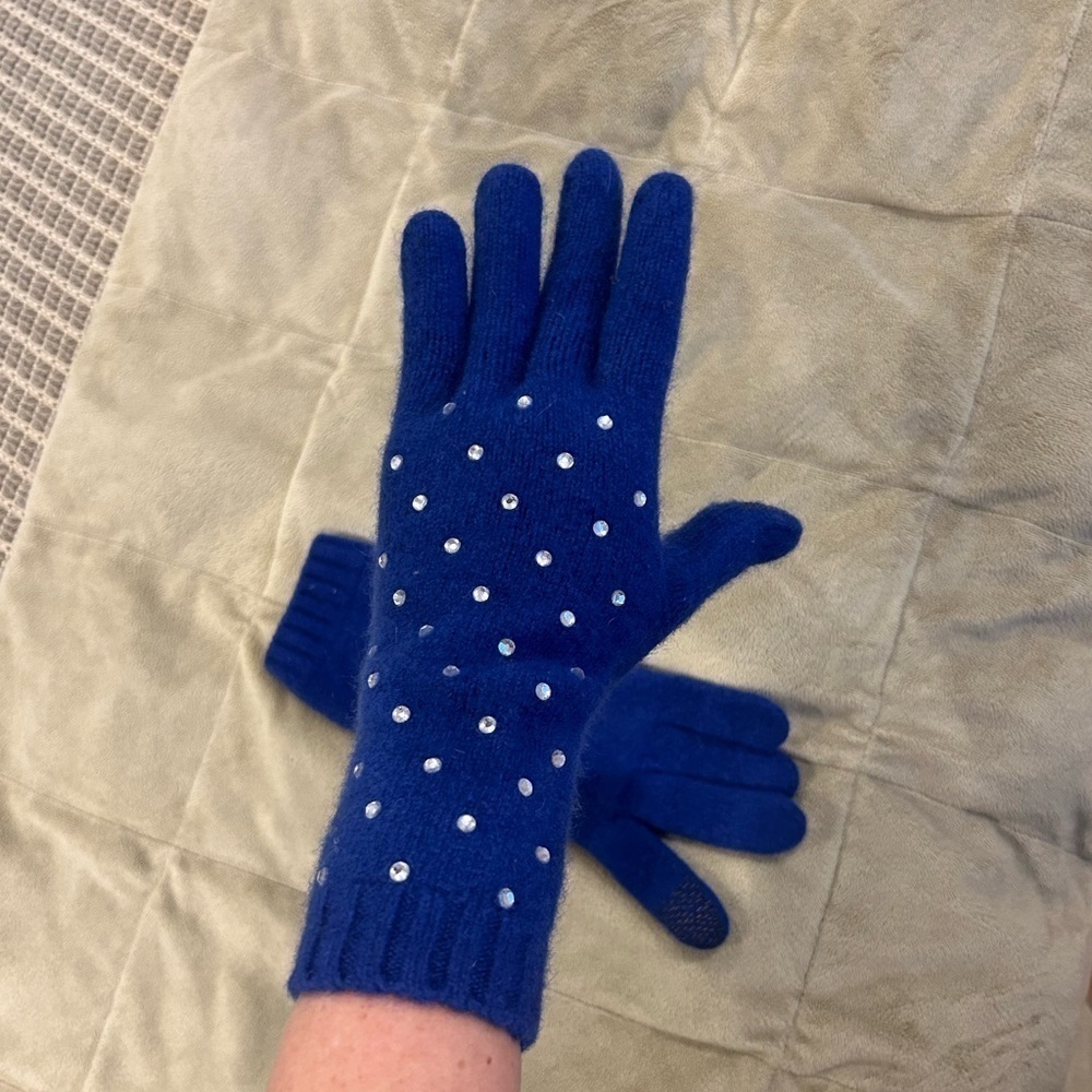 Touchscreen Blue Wool Gloves With Rhinestones - image 4